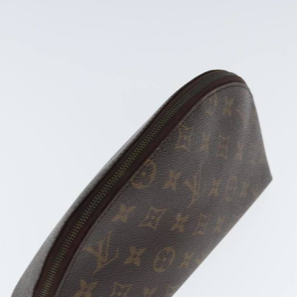 LOUIS VUITTON Monogram Trousse Demi Ronde Cosmetic Pouch M47520 LV Auth 76783 - Picture 5 of 16